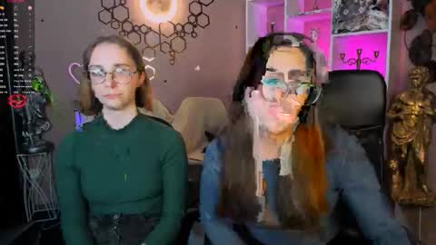 Linda online show from November 2025 01:44:02 PM