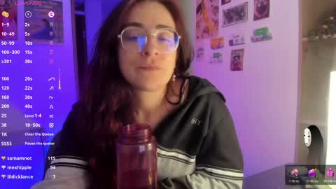 Snapshot of linda_giggle chatting on May 2026 03:15:02 AM Giggles online show from May 2026 03:15:02 AM