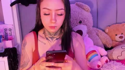 Lindaa maria  online show from January 2026 07:30:01 PM