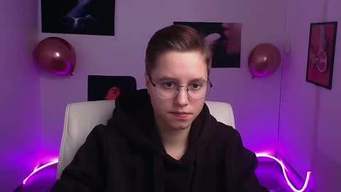 Linda online show from February 2025 10:21:01 AM