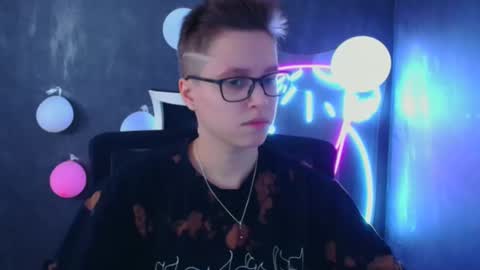 Linda online show from March 2025 12:12:01 PM