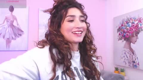 Maria Paula online show from September 2025 12:05:01 PM