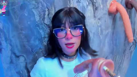 linda_sofi__ online show from October 2025 07:24:02 PM