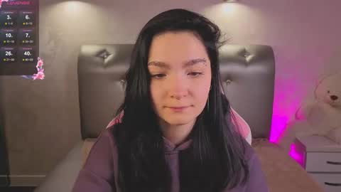 Linda online show from November 2025 01:48:02 AM