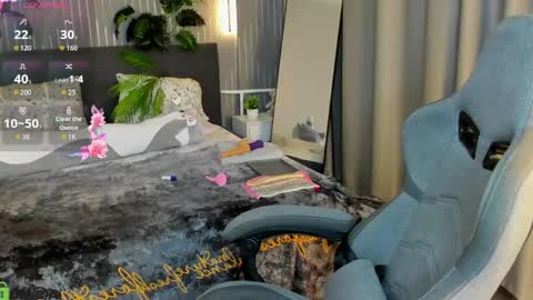 Linda Zefir online show from May 2026 01:23:02 AM
