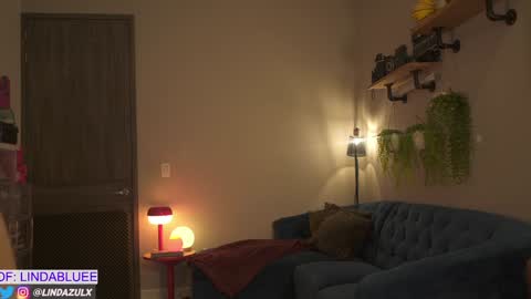 Nia  online show from March 2026 03:16:01 PM