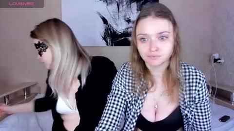 Linda online show from November 2025 03:27:01 AM