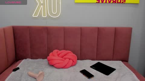 Linda online show from January 2025 04:27:01 AM