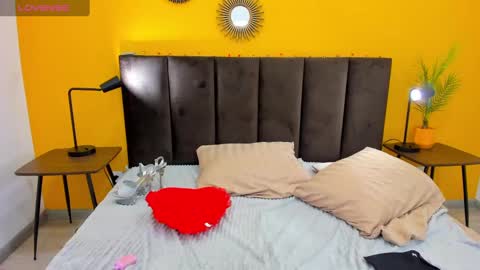 Linda online show from February 2025 04:43:01 AM