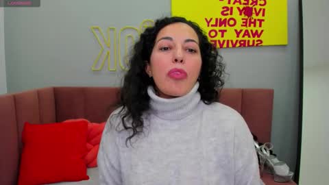 Linda online show from November 2025 01:38:02 AM