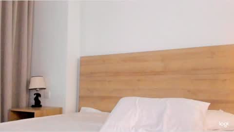 Snapshot of lindamei chatting on February 2025 01:32:01 AM lindamei online show from February 2025 01:32:01 AM