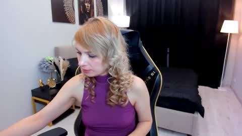 lindasandy online show from October 2025 06:12:01 AM