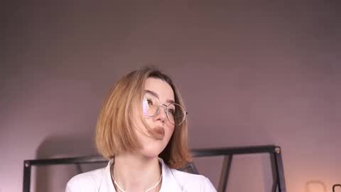 your Linda is back online show from February 2025 05:16:01 AM