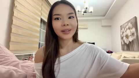 Lira online show from March 2026 03:50:02 PM