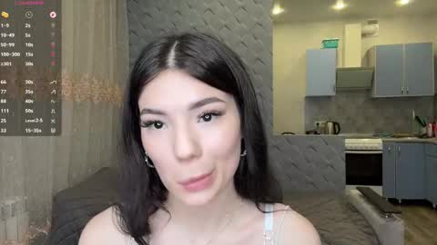 Lira online show from May 2026 04:57:01 PM