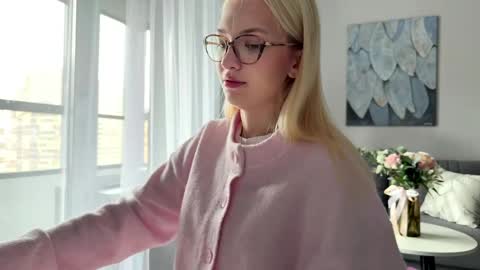 Emma online show from April 2026 10:21:02 AM