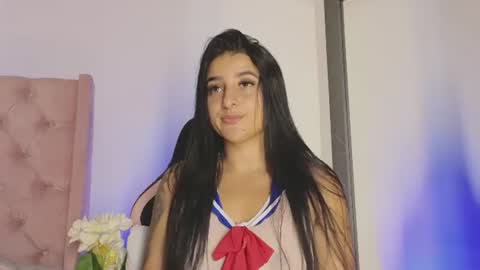 Snapshot of linoshka_1 chatting on June 2026 12:43:02 AM Luciana online show from June 2026 12:43:02 AM