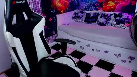 Tina online show from July 2026 05:45:02 PM