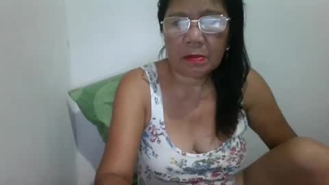 linzy164236 online show from January 2025 04:09:01 PM