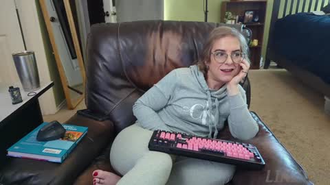 Linzy19 online show from January 2025 07:45:02 PM