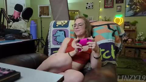 Linzy19 online show from February 2025 03:47:02 AM