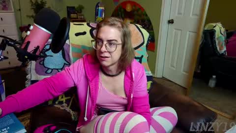 Linzy19 online show from March 2025 03:30:01 AM