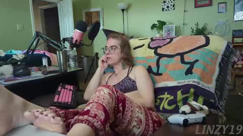 Linzy19 online show from March 2025 07:38:01 PM