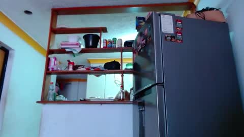 lion_grr online show from October 2025 02:50:01 PM