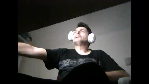 Snapshot of liongr69 chatting on February 2025 11:14:02 PM liongr69 online show from February 2025 11:14:02 PM