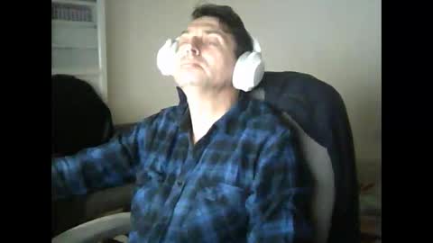 Snapshot of liongr69 chatting on February 2025 08:20:01 AM liongr69 online show from February 2025 08:20:01 AM