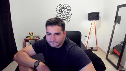 Lion online show from November 2025 12:53:01 AM