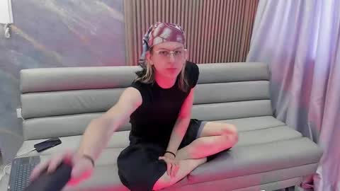 Lior evan online show from November 2025 11:49:02 AM