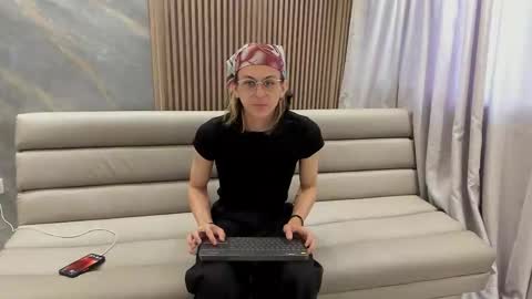 Lior evan online show from November 2025 11:38:02 AM