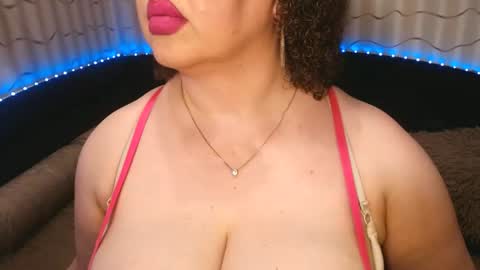 Snapshot of lipsaddiction chatting on June 2026 01:45:02 PM LIpsAddiction online show from June 2026 01:45:02 PM