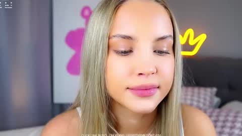 Amelia online show from October 2025 01:11:01 AM