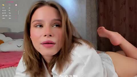 Lina online show from November 2025 01:16:01 AM