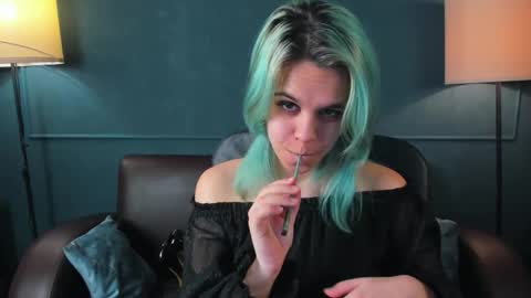 Snapshot of lirabelles chatting on February 2026 03:17:01 AM hello Ill be waiting for you during these hours tue 10am-5pm wed 3am-5pm thu 3am-5pm fri 3am-10am sat 10am-5pm sun 3am-1GMT online show from February 2026 03:17:01 AM