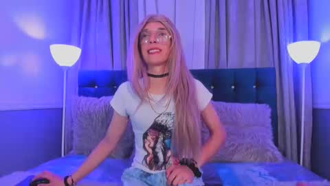 Lis  online show from February 2026 03:48:01 AM