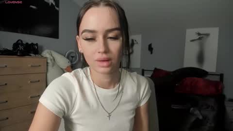 lisa__johnson online show from October 2025 12:11:02 AM