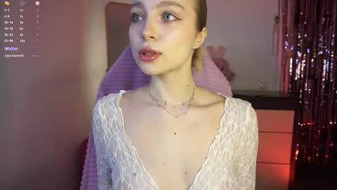 Lisa online show from March 2025 09:18:01 AM