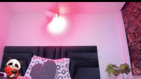 lisa white  online show from February 2026 03:57:02 AM