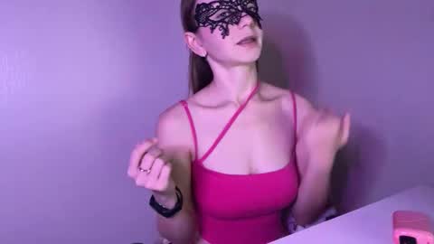 Lisa online show from September 2025 11:34:02 AM