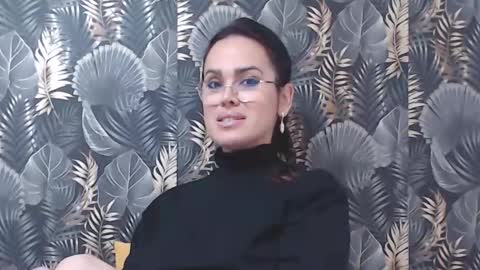 Snapshot of lisagrand chatting on November 2025 05:37:02 PM Lisa Grand online show from November 2025 05:37:02 PM