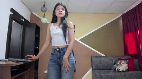 Snapshot of lisagray_1 chatting on November 2025 07:24:02 PM Lisa Gray Independent Model online show from November 2025 07:24:02 PM