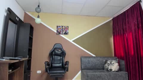 Snapshot of lisagray_1 chatting on January 2026 07:49:02 PM Lisa Gray Independent Model online show from January 2026 07:49:02 PM