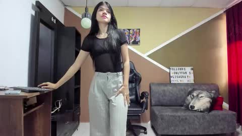 Snapshot of lisagray_1 chatting on March 2026 07:35:01 PM Lisa Gray Independent Model online show from March 2026 07:35:01 PM