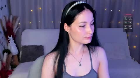 Lisa Moore online show from February 2025 05:04:01 PM