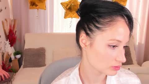 Lisa Moore online show from September 2025 03:07:02 AM