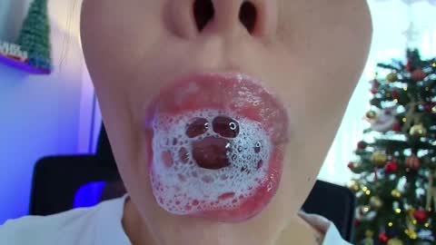 Lisbet online show from December 2024 02:37:01 PM