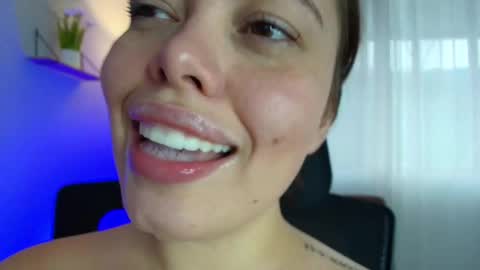 Lisbet online show from March 2025 10:21:01 PM